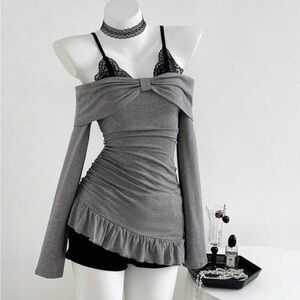 Sexy great shirt with black accents